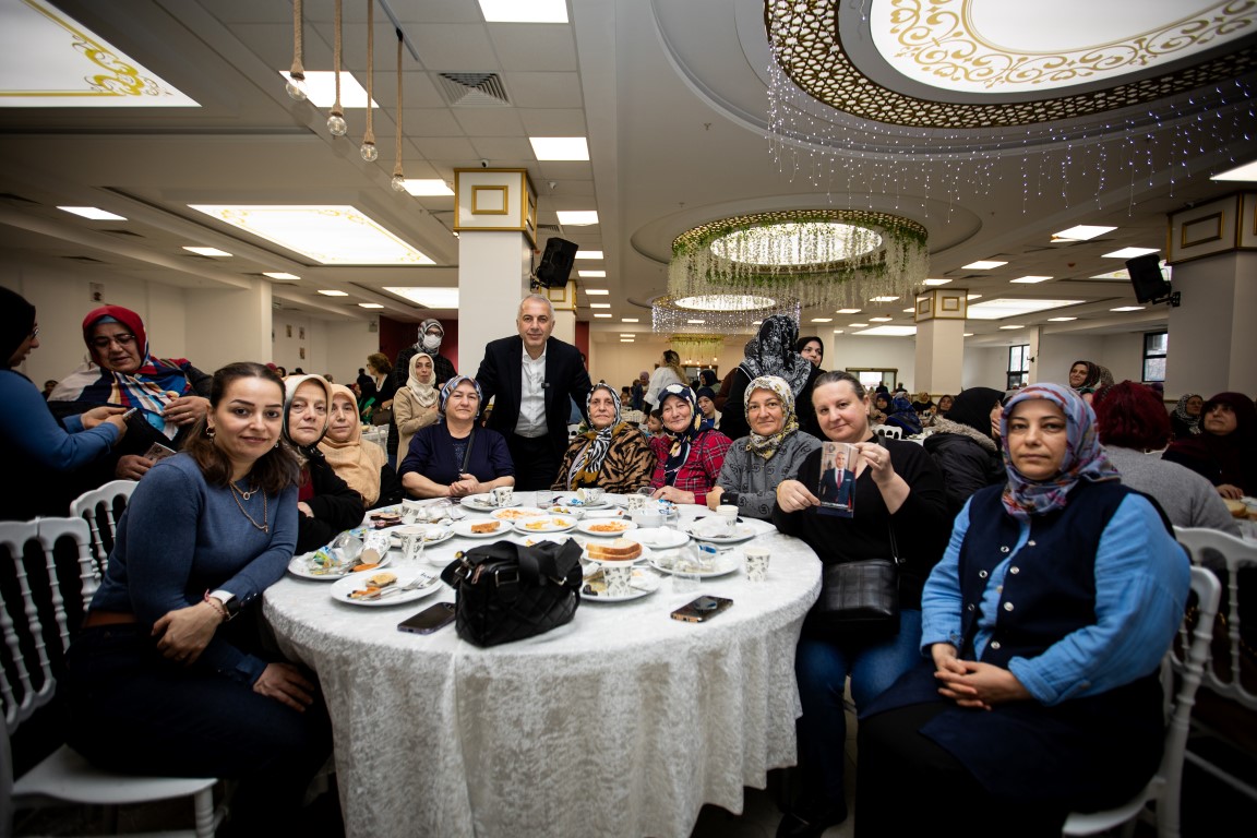 KADINLARDAN BAŞKAN BABAOĞLU’NA TAM DESTEK